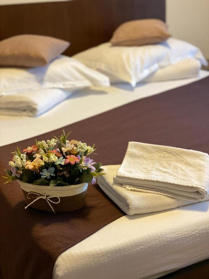 Hanul Lui Bogdan Economy Inn Făget Exterior foto