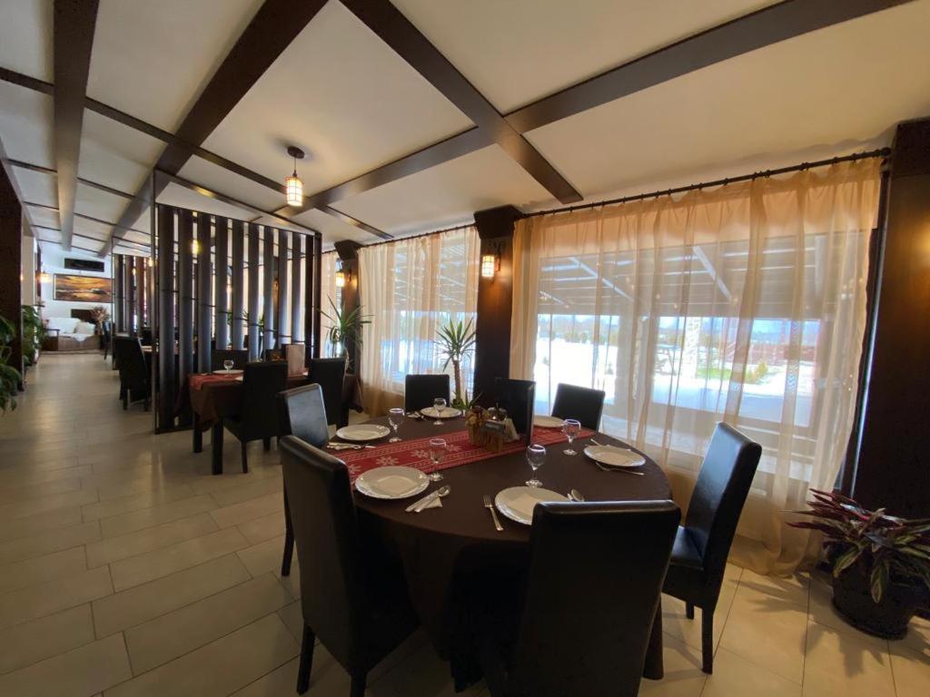 Hanul Lui Bogdan Economy Inn Făget Exterior foto