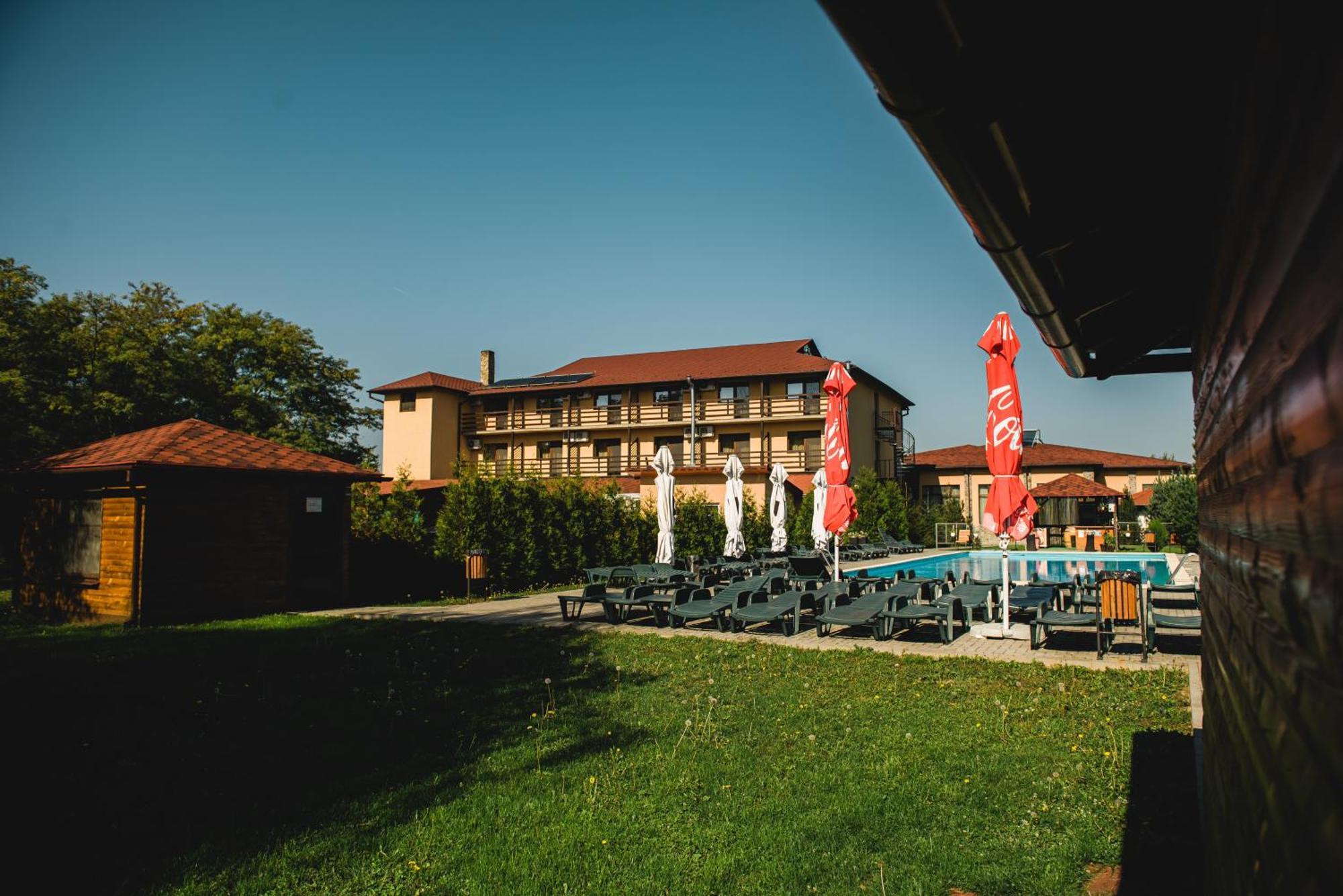 Hanul Lui Bogdan Economy Inn Făget Exterior foto